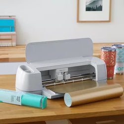 mise en situation de la machine de decoupe plotter cricut maker 3